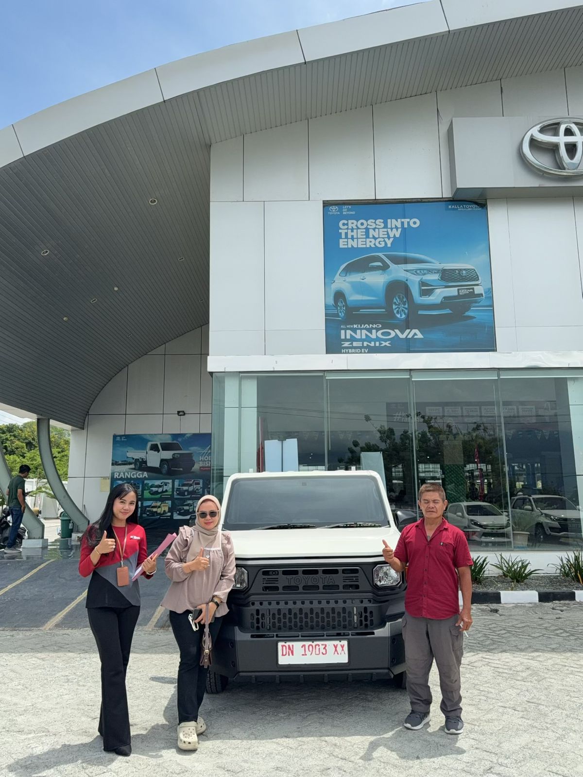 KALLA TOYOTA PALU